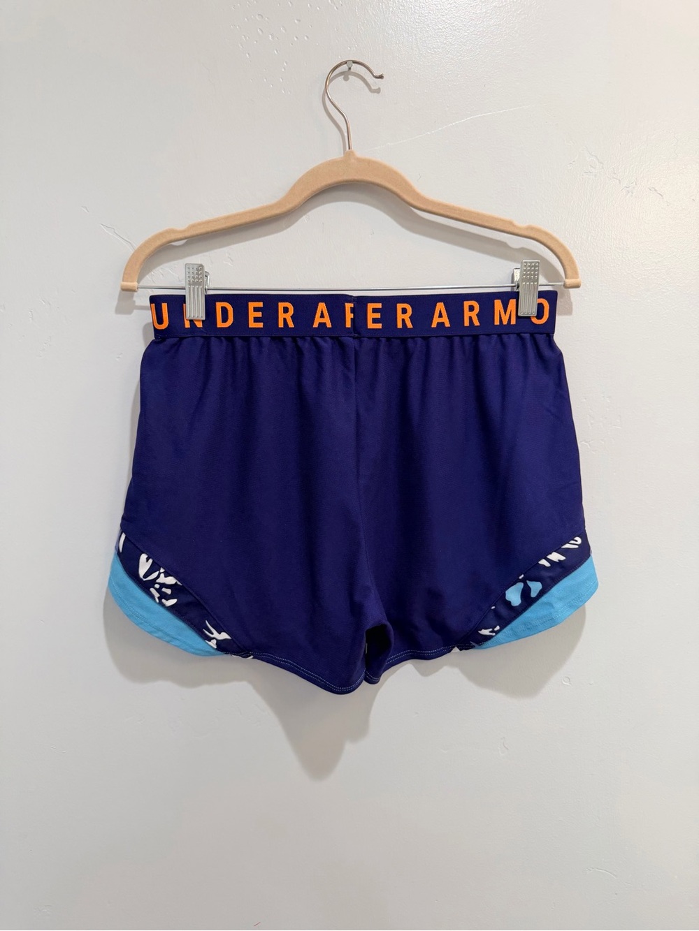 Under Armour Women's Play Up 3.0 Athletic Run Shorts Blue Purple Orange Medium - Picture 6 of 9